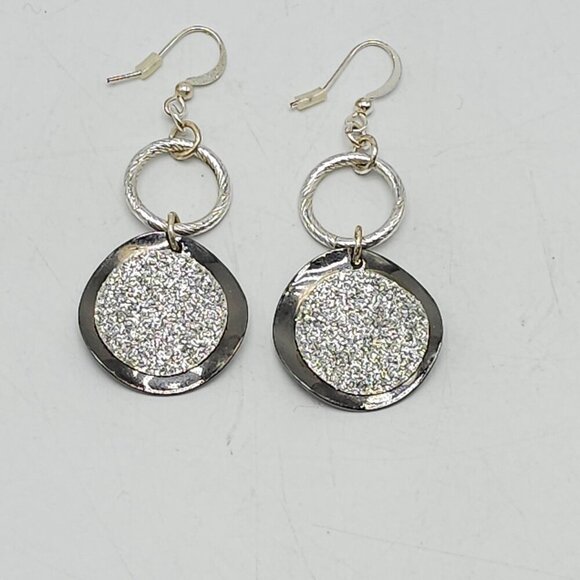 Silver-Tone Long Chain Necklace Earrings Set With Glittering Textured Discs - Picture 2 of 7